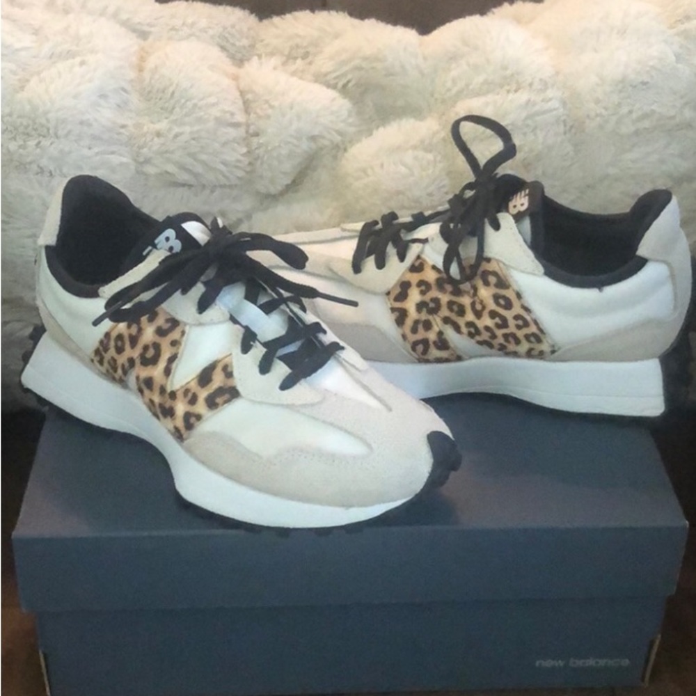 NEW BALANCE 327 LEOPARD BROWN & WHITE SZ 7.5 LIKE NEW! PRICE IS FIRM